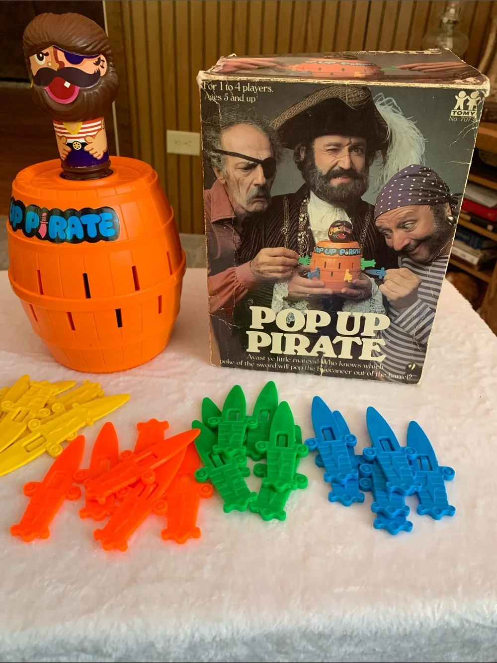 Robin Williams Pop-Up Pirate Vintage Game RARE Complete Like NEW Works Ugly box